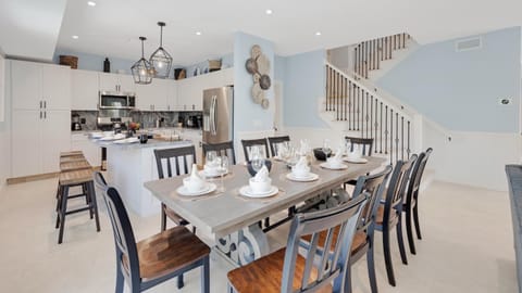 Duchess of Catherine by Last Key Realty House in Key West