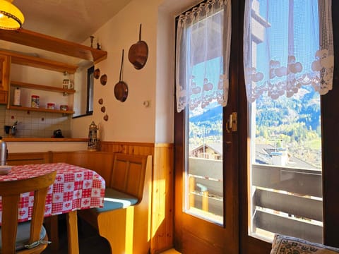 Natural landscape, Living room