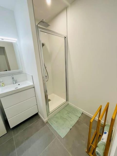 Studio rénové à deux pas du port - Escale Opaline Apartment in Hauts-de-France