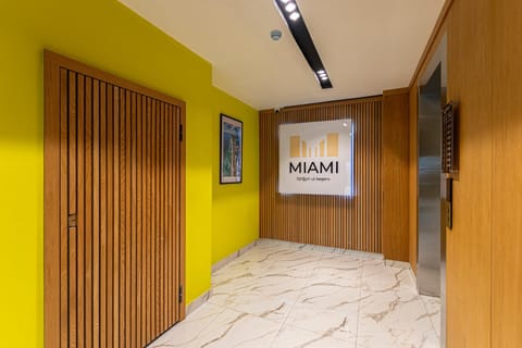 Property building, Photo of the whole room