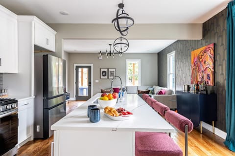 Luxury Home- Huge Yard, Fire Pit, Game and Movie Room House in East Nashville