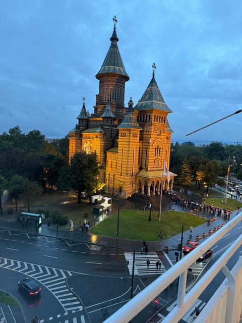 Victoria Square Central Apartment in Timisoara