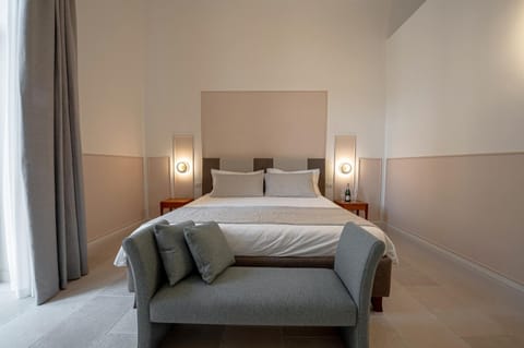 Bed, TV and multimedia, Photo of the whole room