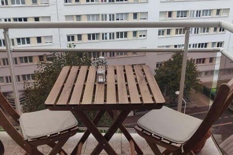 Paris parc des expositions Apartment in Vanves