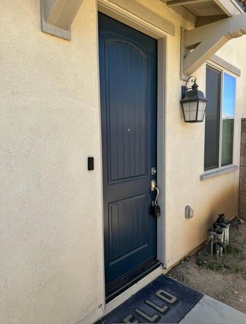 Luxury 1200 sqft 1bdrm retreat with den House in Menifee