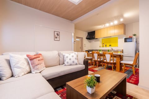 Communal lounge/ TV room, Living room, Dining area