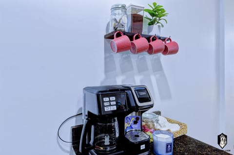 Coffee/tea facilities, minibar