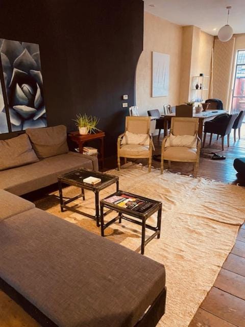 Spacious duplex with terrace in the middle of the center Apartment in Ghent