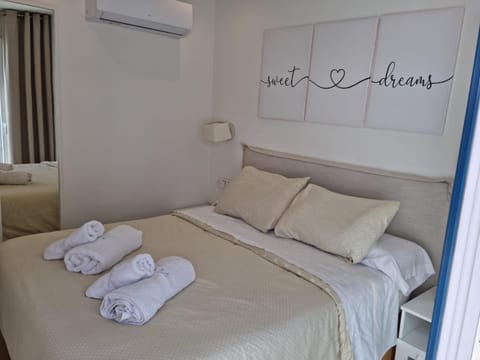 New 1 Bedroom Apartment with Roof Top Terrace Apartment in Sierra de las Nieves