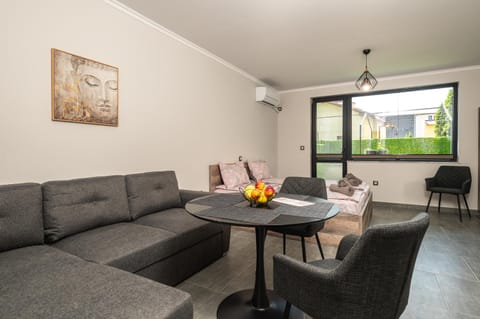 Living room, Seating area, air conditioner