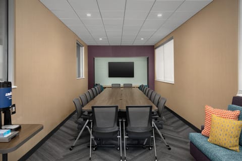 Meeting/conference room