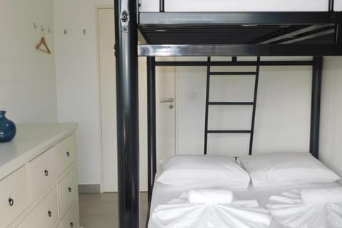 06CH Beautiful T3 with terrace - 300m Exflora park Apartment in Antibes