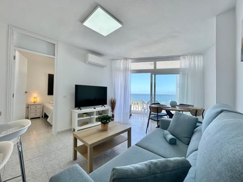 TV and multimedia, Living room, Bedroom, Sea view, air conditioner