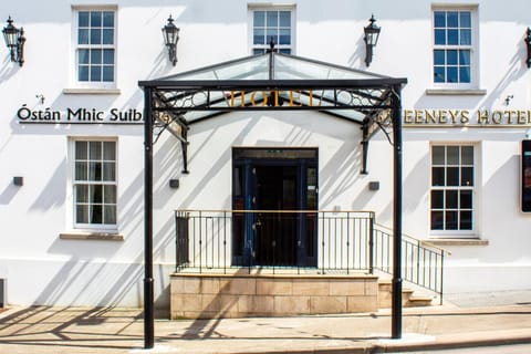 Property building, Facade/entrance