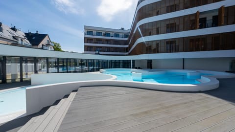 Property building, Swimming pool