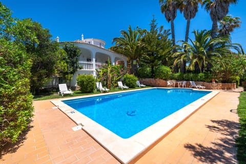 Garden, Swimming pool, sunbed