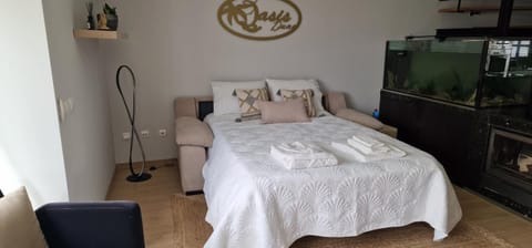 Communal lounge/ TV room, Bed