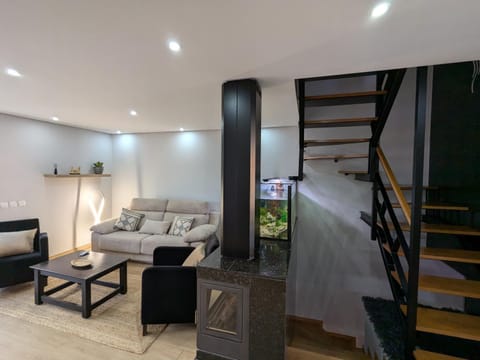 Communal lounge/ TV room, TV and multimedia, Living room, Seating area