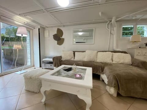 Aux temps modernes Apartment in Bourgogne-Franche-Comté