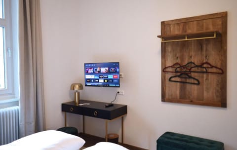 Cafe Zentral, Zimmer mit Frühstück Bed and Breakfast in Carinthia, Austria