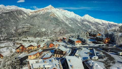 Property building, Bird's eye view