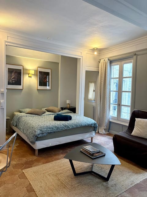 Studio parvis Cloitre Notre Dame Apartment in Chartres