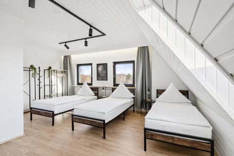 TV and multimedia, Bedroom, heating, heating, internet, internet, wardrobe