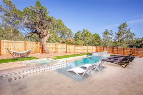 Ventana Roja - Heated Pool, Yoga Room, Hot Tub House in Sedona