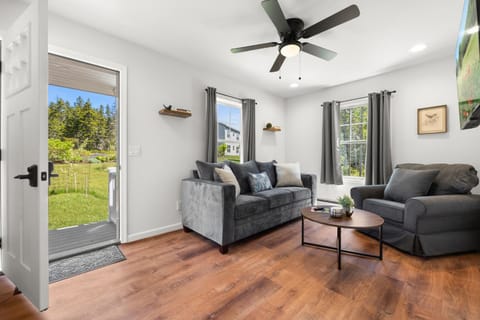 Huckleberry Hollow - Private Retreat House in Bass Harbor