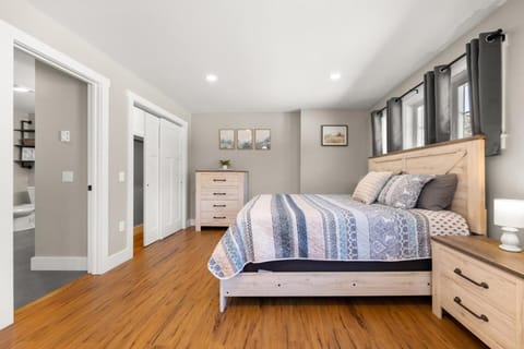 Tide Song -10D Apartment in Southwest Harbor