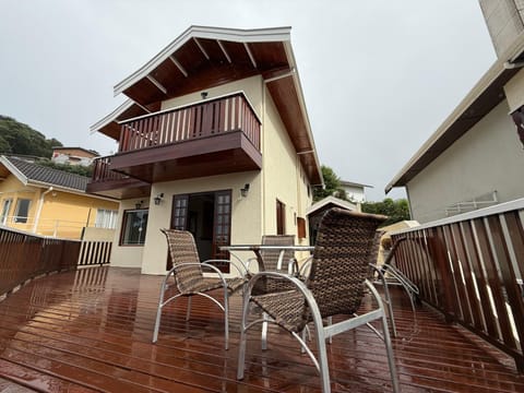 Property building, View (from property/room), Balcony/Terrace