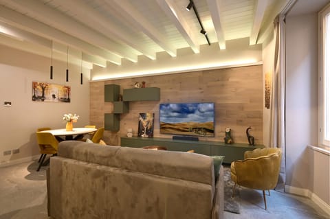 Cavour 7 Apartment in Salo