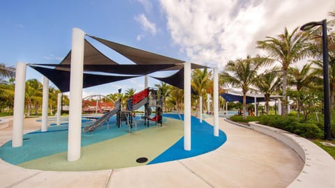 The Admirals Estate by Last Key Realty House in Key West