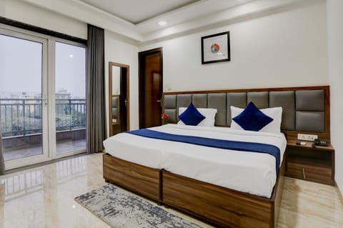 Balcony/Terrace, Photo of the whole room, Bedroom