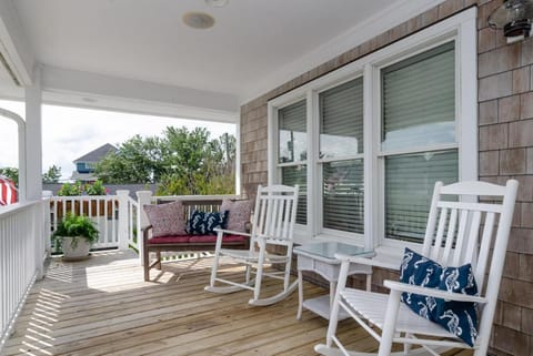 Weaver by Bryant Real Estate House in Wrightsville Beach