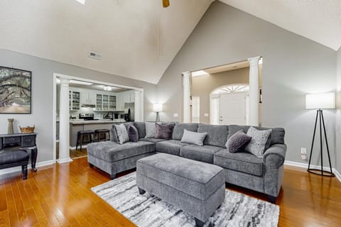 Kerrison by Kiawah Home with Deck and Fire Pit House in Wadmalaw Island