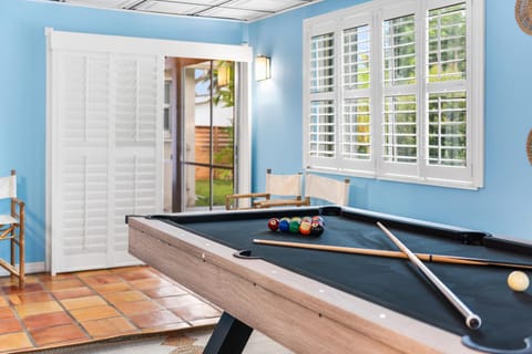 Centrally Located 4BD Oasis with Pool & Movie Patio House in Hollywood