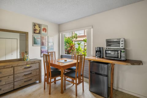 Princeville Sands Studio with Pool and Hot Tub (137-B) Apartment in Princeville