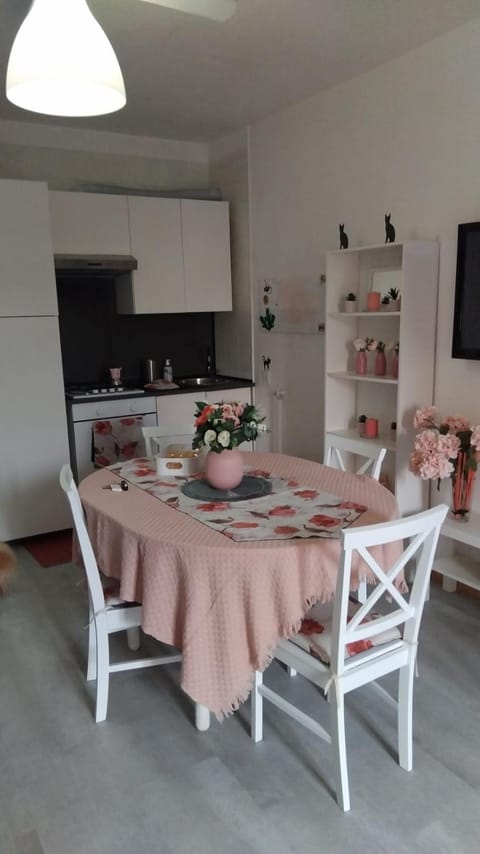 Mis Flores,appartamento con parcheggio, parco e spiaggia privata Apartment in Lazio