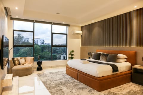 Bed, Photo of the whole room, Bedroom