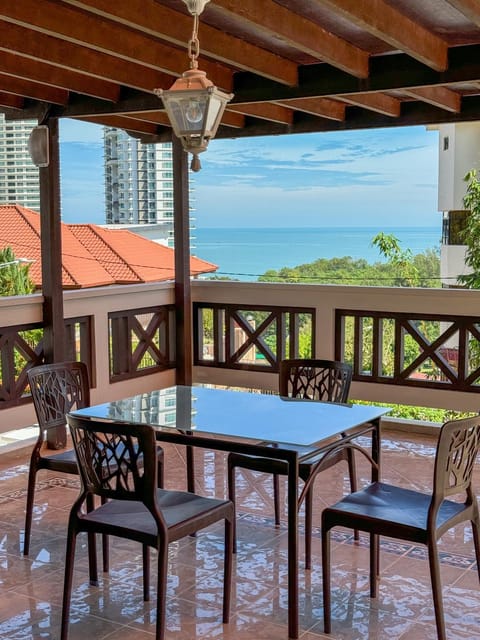 View (from property/room), Balcony/Terrace, Sea view