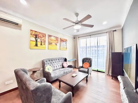 TV and multimedia, Living room, flat iron, air conditioner