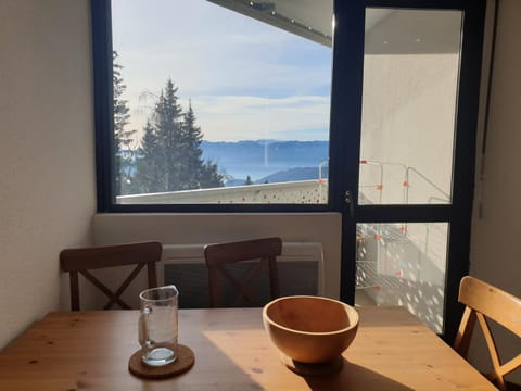 Natural landscape, View (from property/room), Balcony/Terrace, Dining area