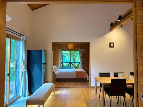 Living room, Dining area, Bedroom