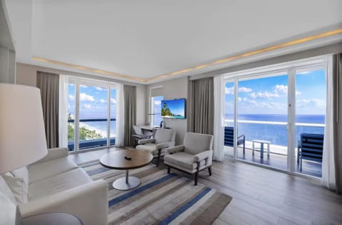 Living room, Sea view