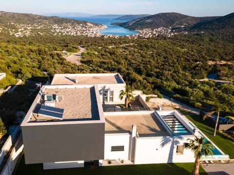 Property building, Sea view