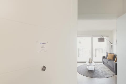 Day, Living room, Seating area