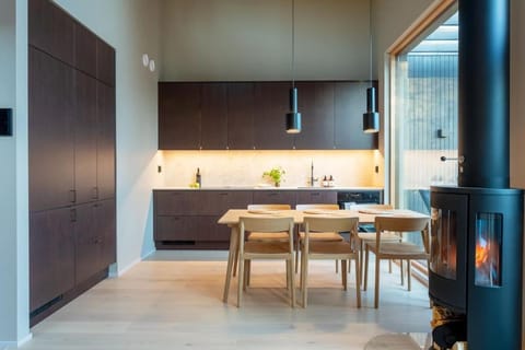 Stay North - Joiku - Midnight Sun House in Norrbotten County, Sweden