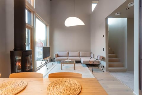 Stay North - Joiku - Midnight Sun House in Norrbotten County, Sweden