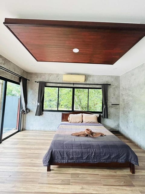 Share pool 1 room 2 bedroom Villa in Krabi Changwat